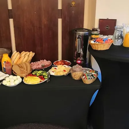 U Prazaka بيت ضيافة *